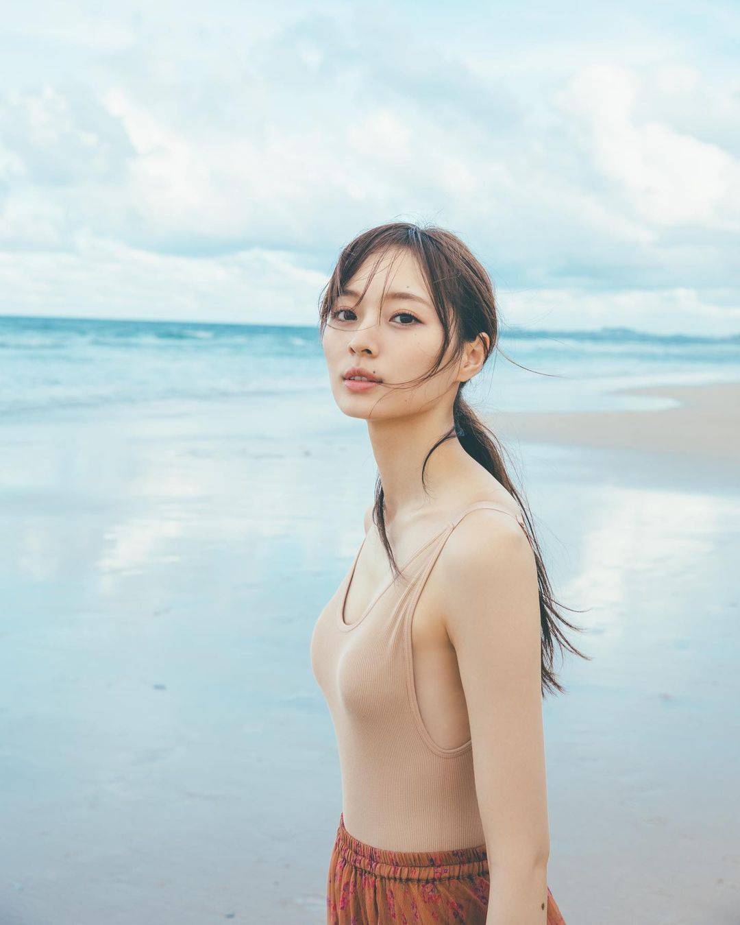 最新写真解禁引领时尚潮流新篇章